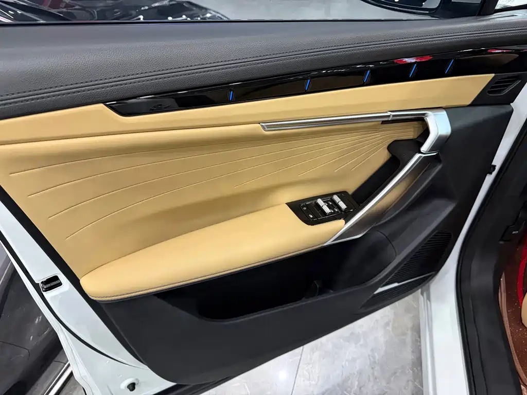 Geely Boyue L — миниатюра 7