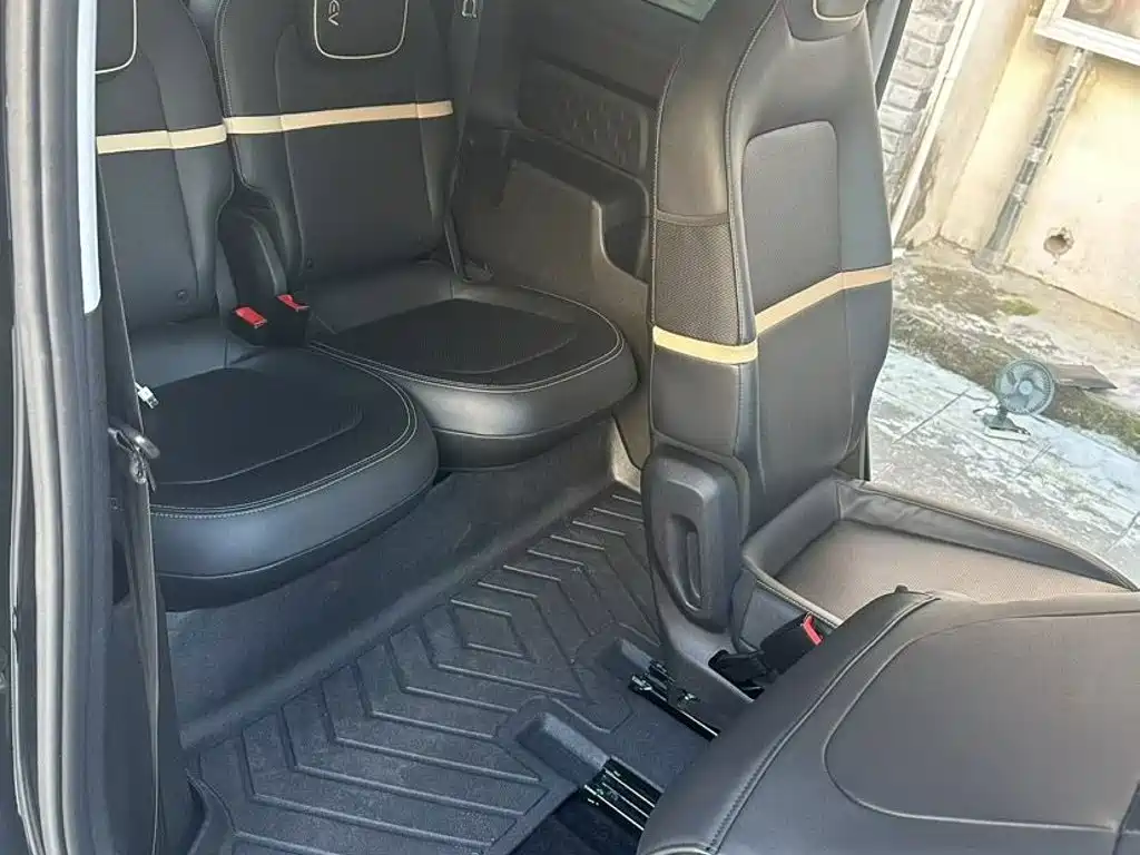 Baojun KiWi EV — миниатюра 7