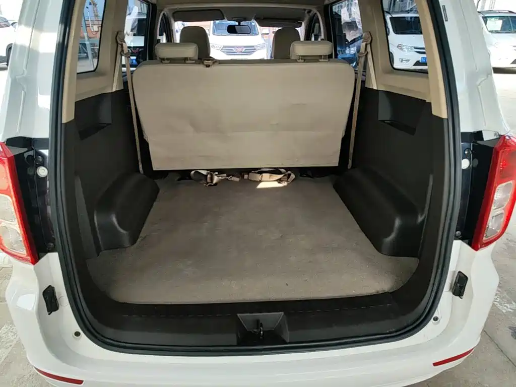 Wuling Hongguang — миниатюра 19