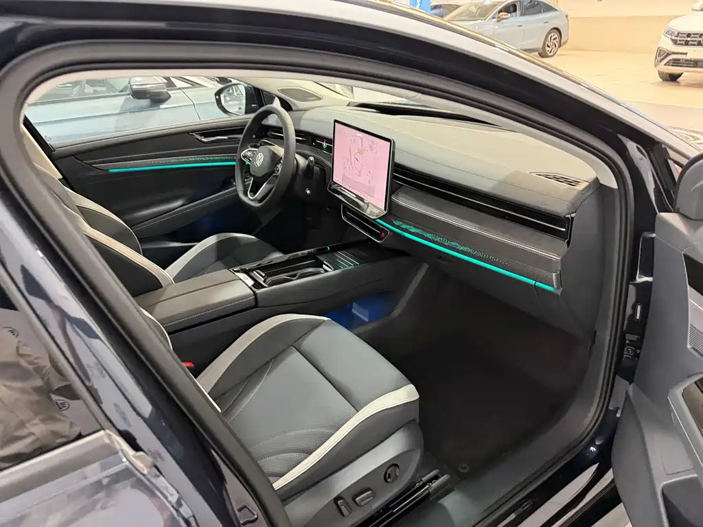 Volkswagen ID.7 VIZZION — миниатюра 12