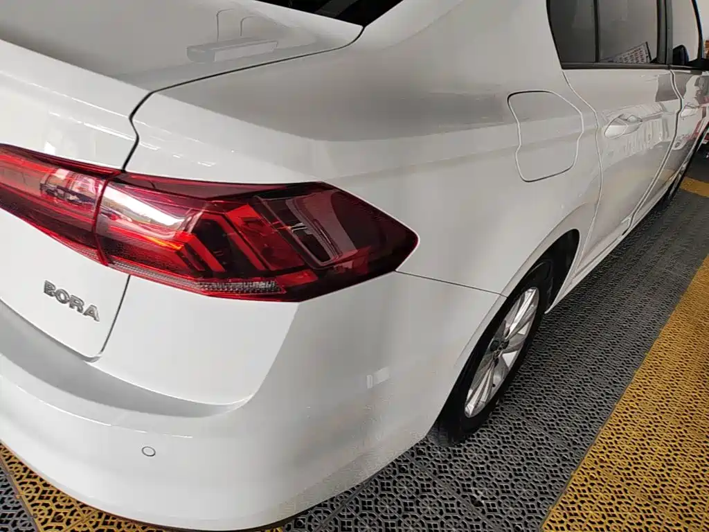 Volkswagen Bora — миниатюра 8