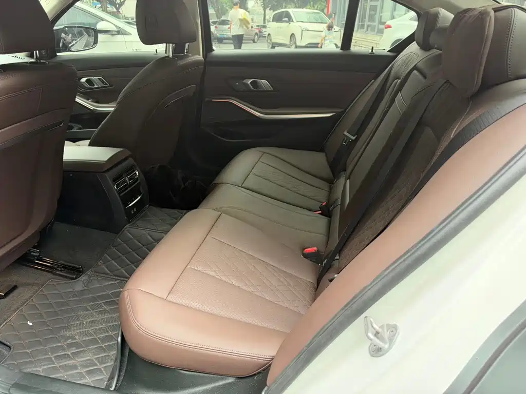 BMW 3 Series — миниатюра 9