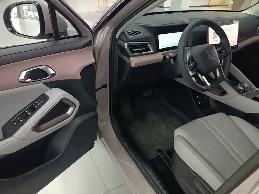 BYD Yuan UP — миниатюра 21