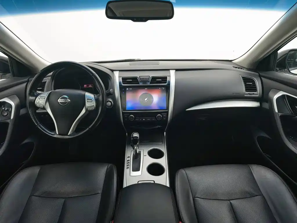 Nissan Teana — миниатюра 5
