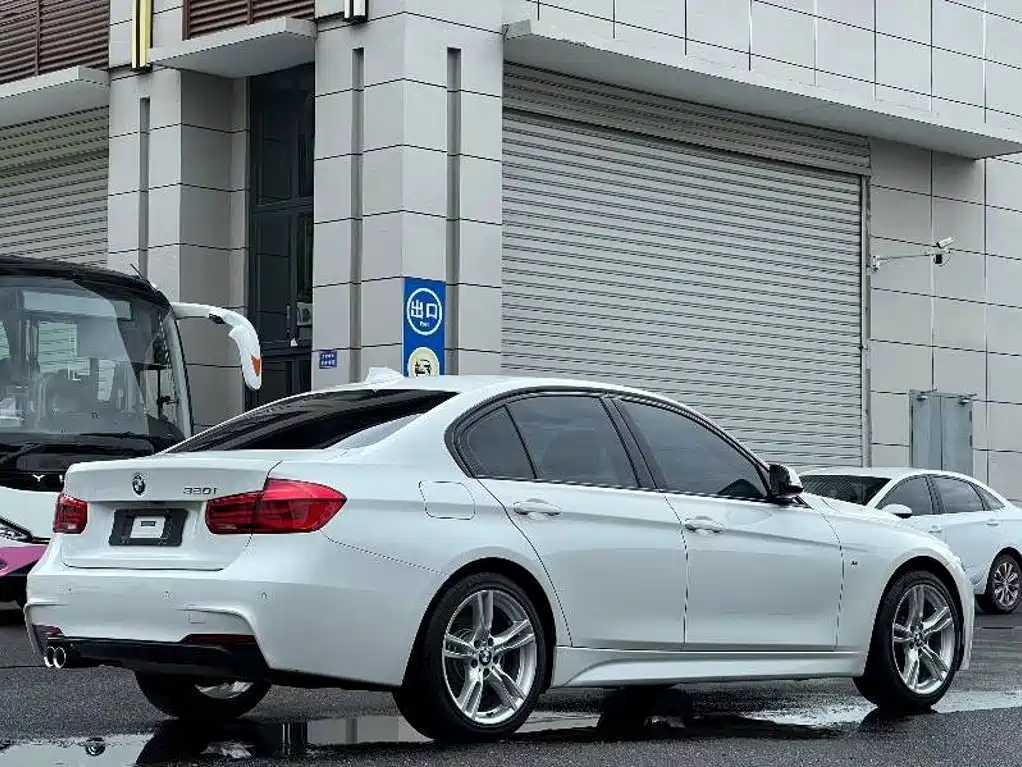 BMW 3 Series — миниатюра 7