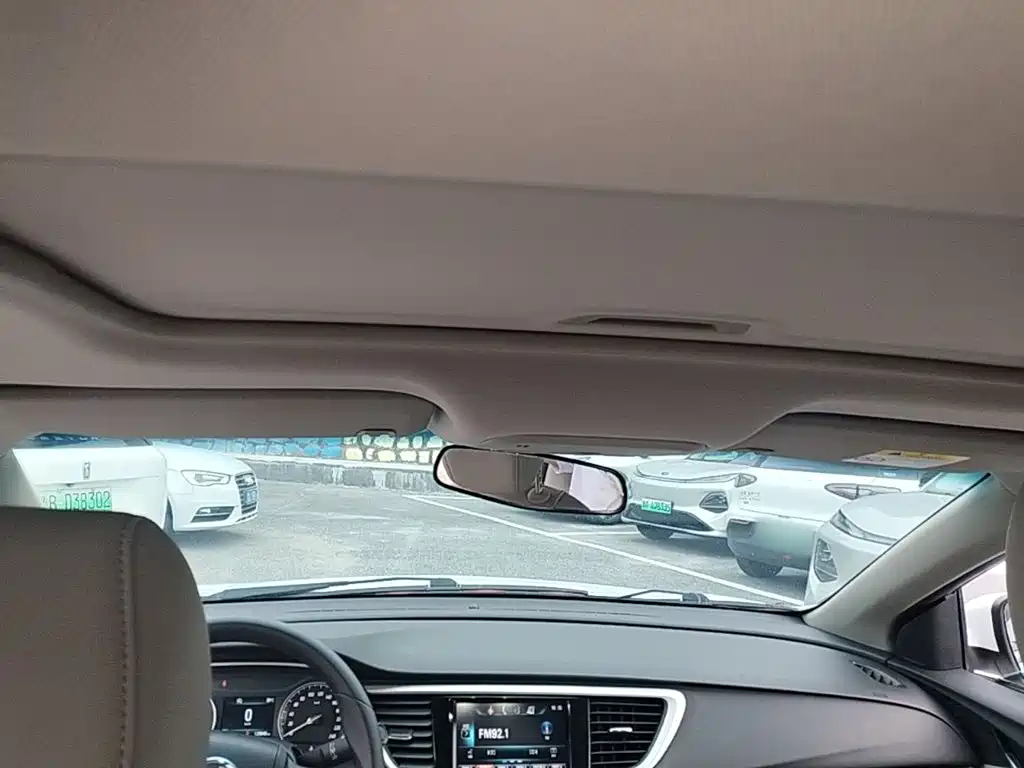 Buick Excelle — миниатюра 18