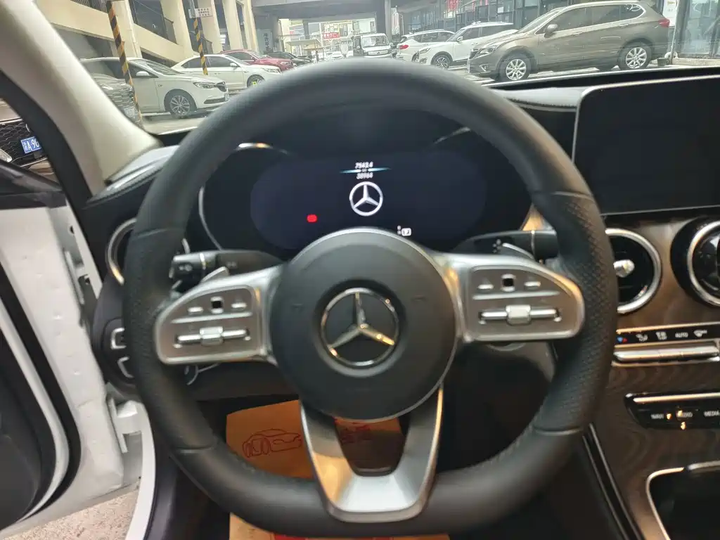 Mercedes-Benz C-Class — миниатюра 6