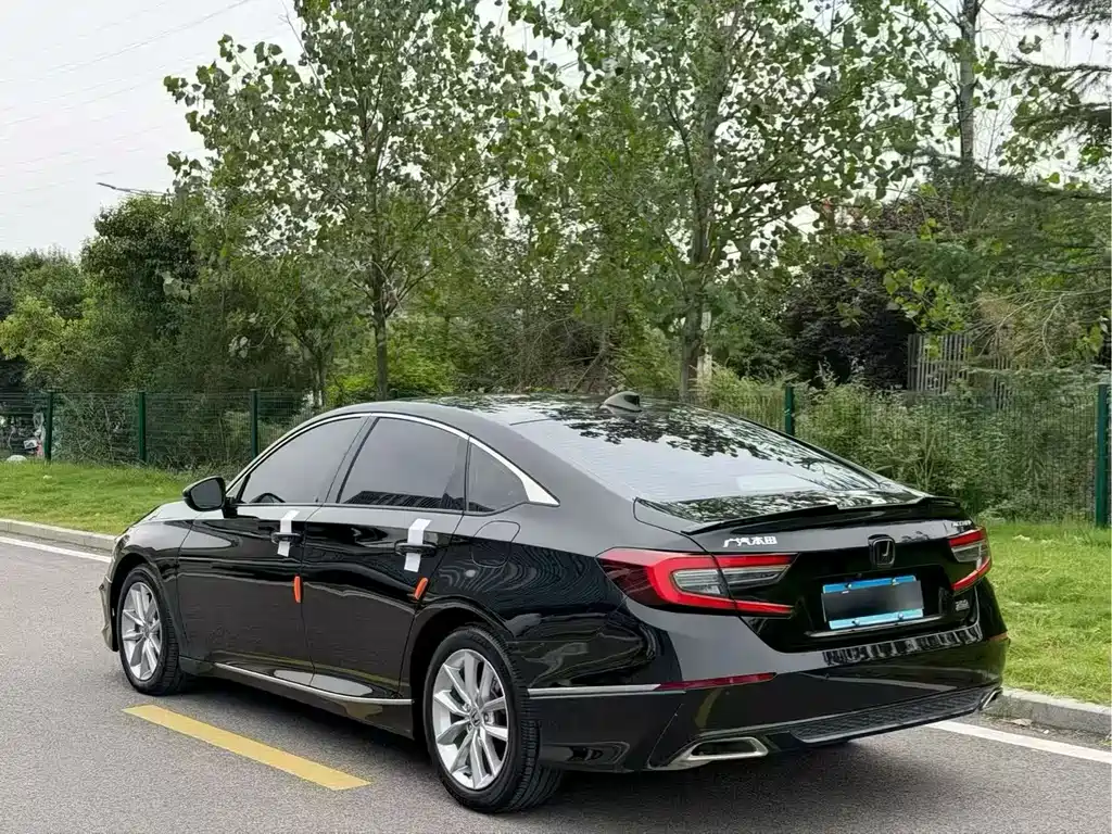 Honda Accord — миниатюра 5
