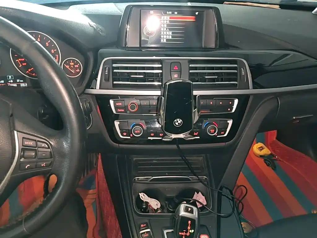 BMW 3 Series — миниатюра 13
