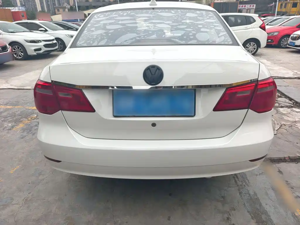 Volkswagen Jetta — миниатюра 26