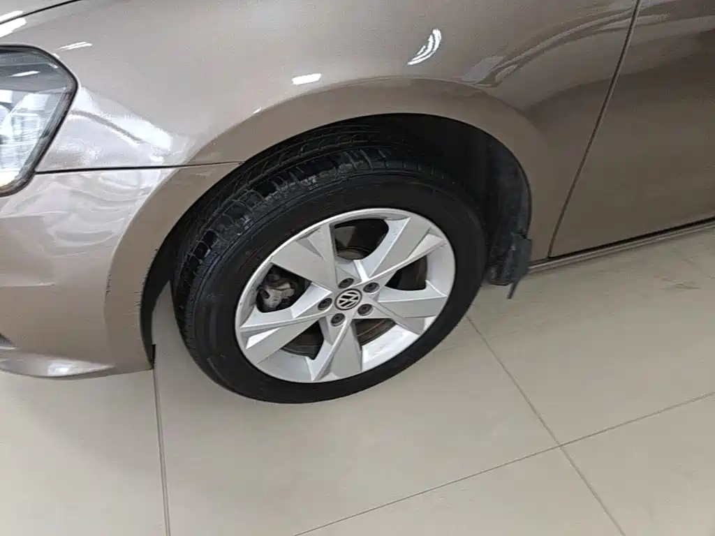 Volkswagen Bora — миниатюра 23