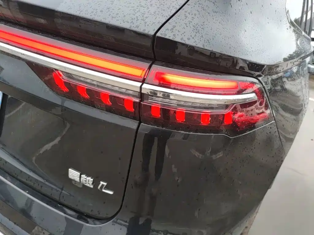 Geely Xingyue L — миниатюра 8