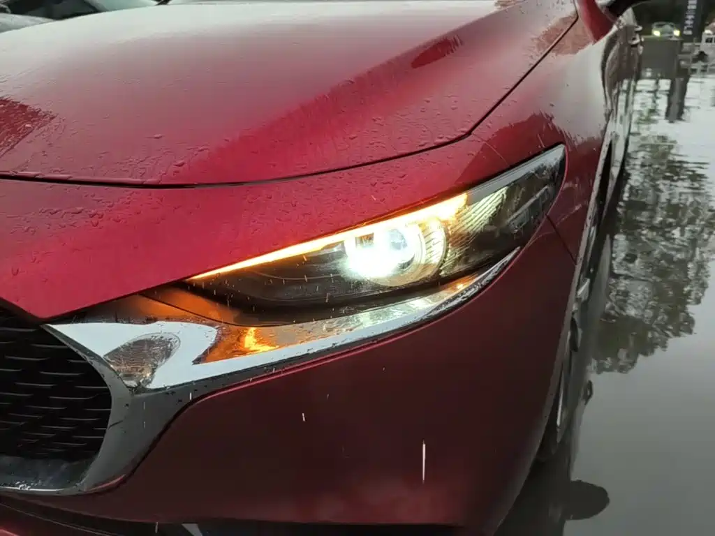 Mazda 3 Axela — миниатюра 24