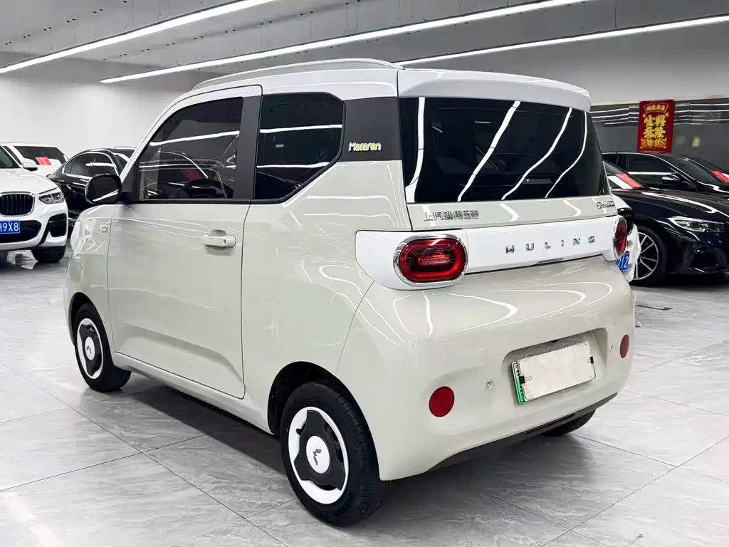 Wuling MINIEV — миниатюра 4