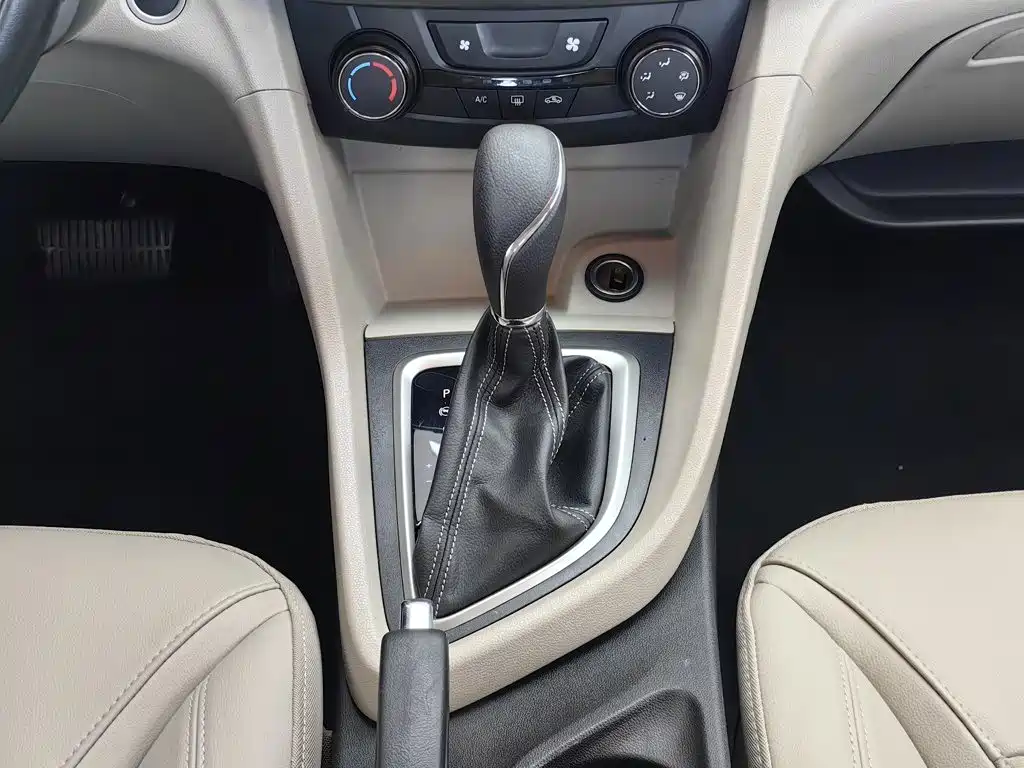 Buick Excelle — миниатюра 13