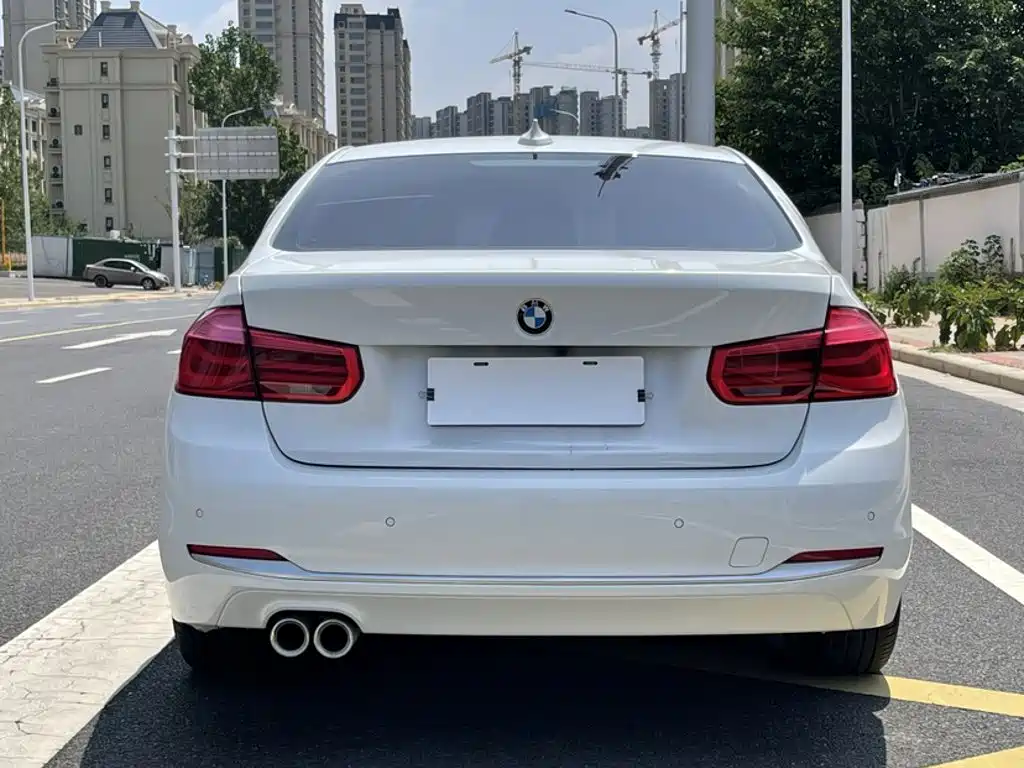 BMW 3 Series — миниатюра 10