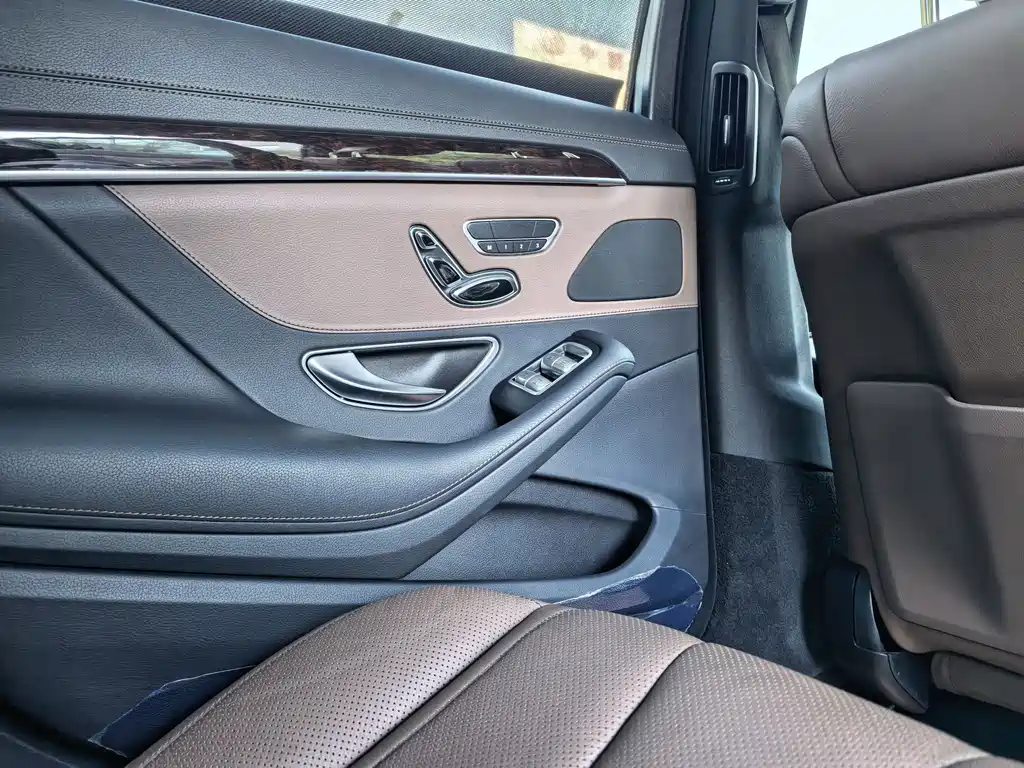 Mercedes-Benz S-Class — миниатюра 19