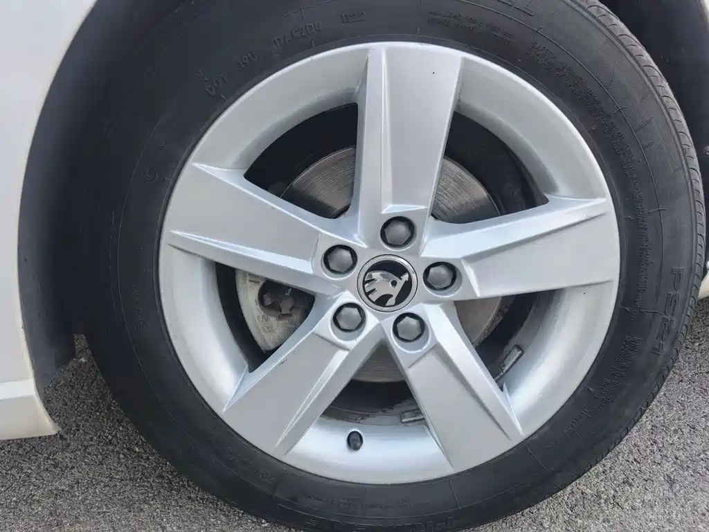 Skoda Fabia — миниатюра 14