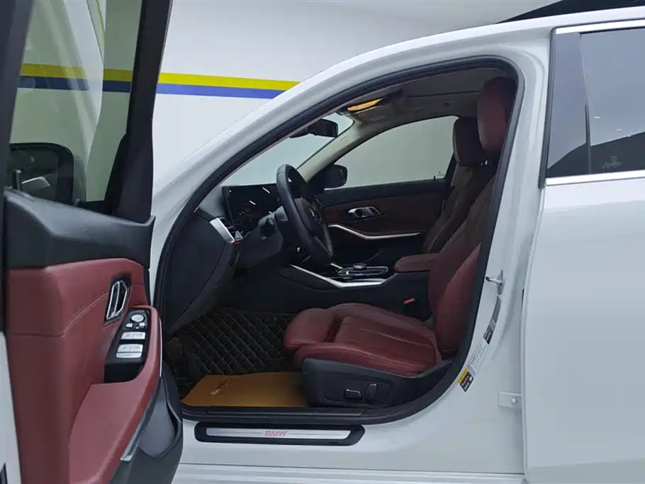 BMW i3 2024 eDrive 35 L