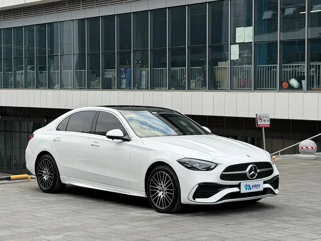 Mercedes-Benz C-Class — миниатюра 7