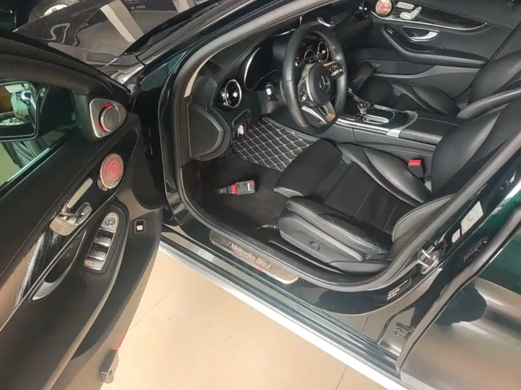 Mercedes-Benz C-Class — миниатюра 16