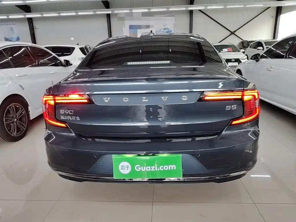 Volvo S90 — миниатюра 6
