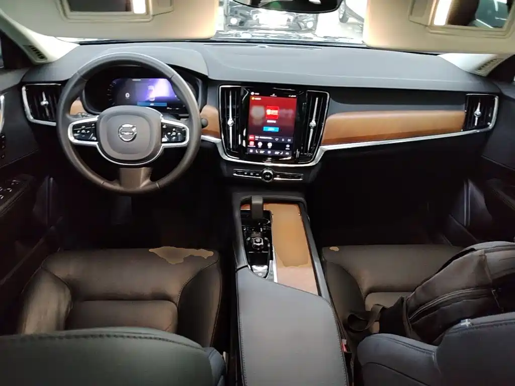Volvo S90 — миниатюра 10