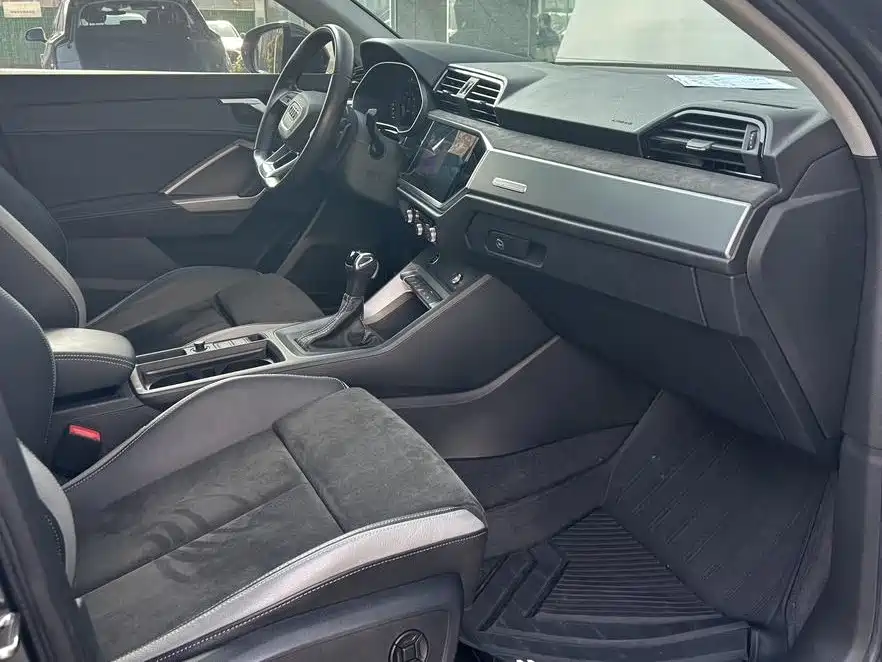 Audi Q3 — миниатюра 10
