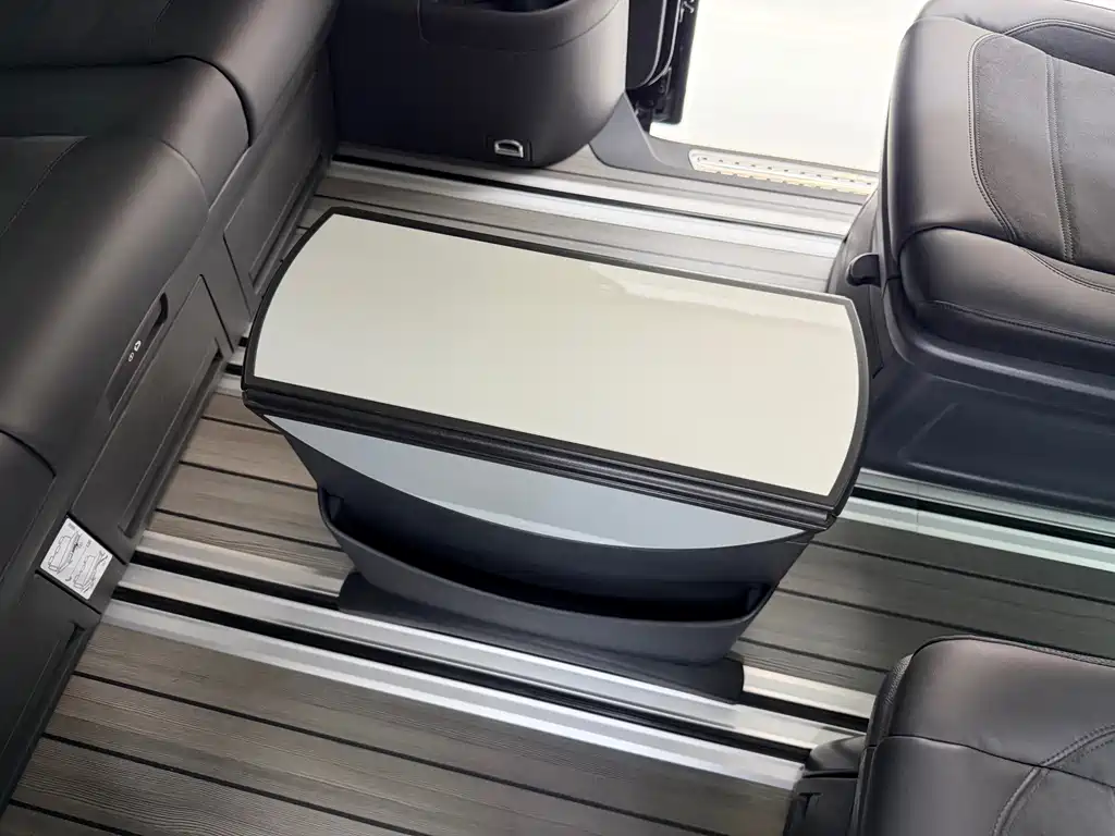 Volkswagen Multivan — миниатюра 14