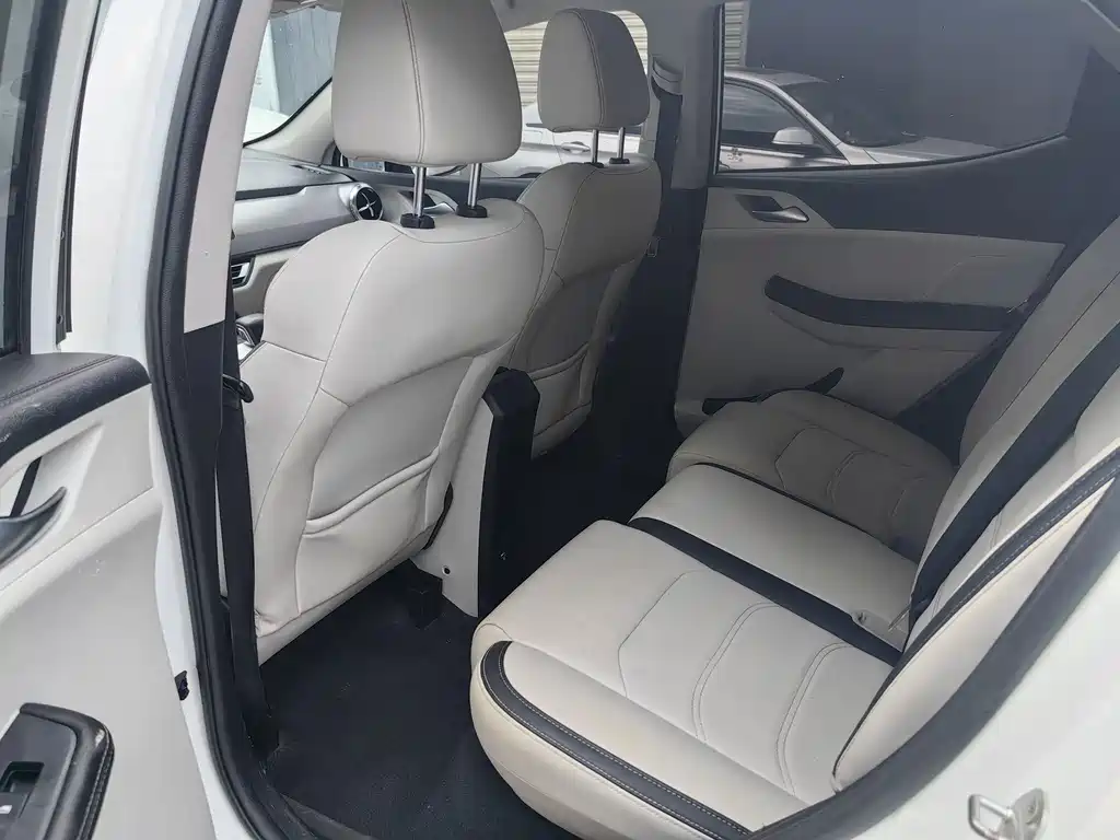 BYD Yuan Pro — миниатюра 5