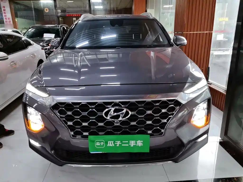 Hyundai Santa Fe — миниатюра 3