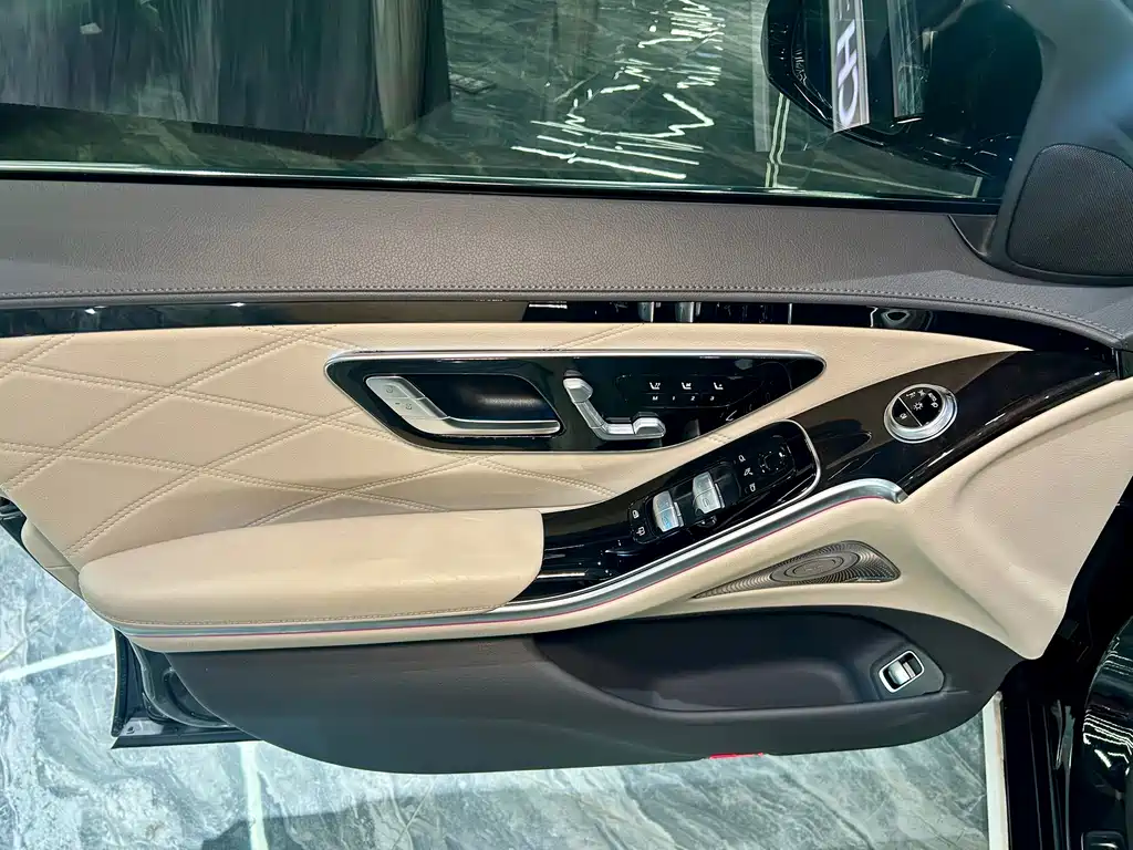 Mercedes-Benz S-Class — миниатюра 20