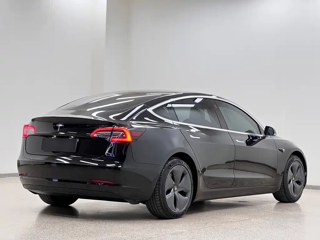 Tesla Model 3 — фотографии объявления, Фото 8