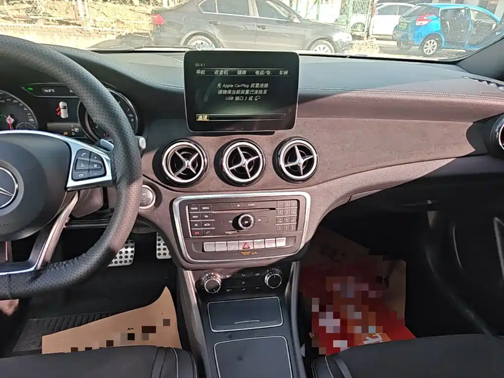 Mercedes-Benz GLA — миниатюра 13