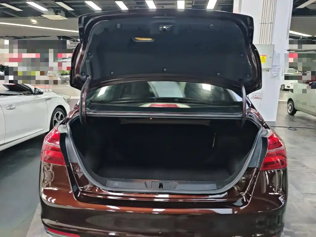 Geely Emgrand — миниатюра 19