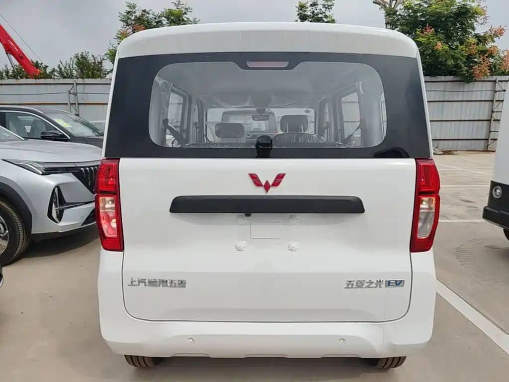 Wuling Zhiguang EV — миниатюра 6