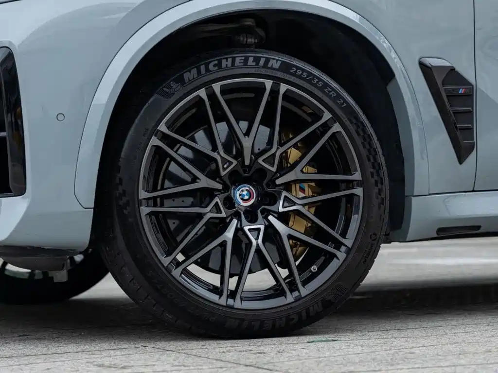 BMW X5 M — миниатюра 4