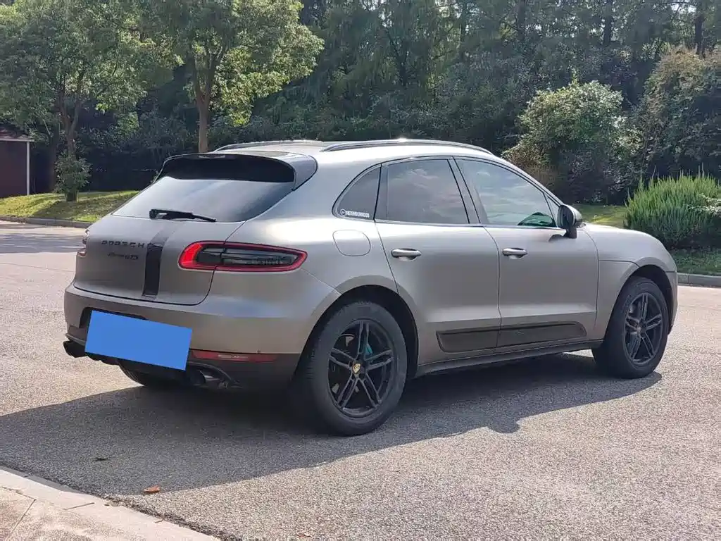 Porsche Macan — миниатюра 4