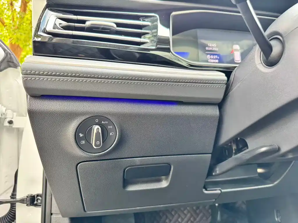 Volkswagen Sagitar — миниатюра 11