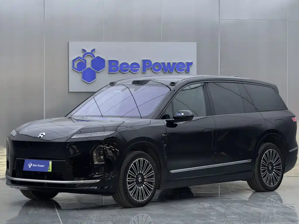 Nio ES8 2025