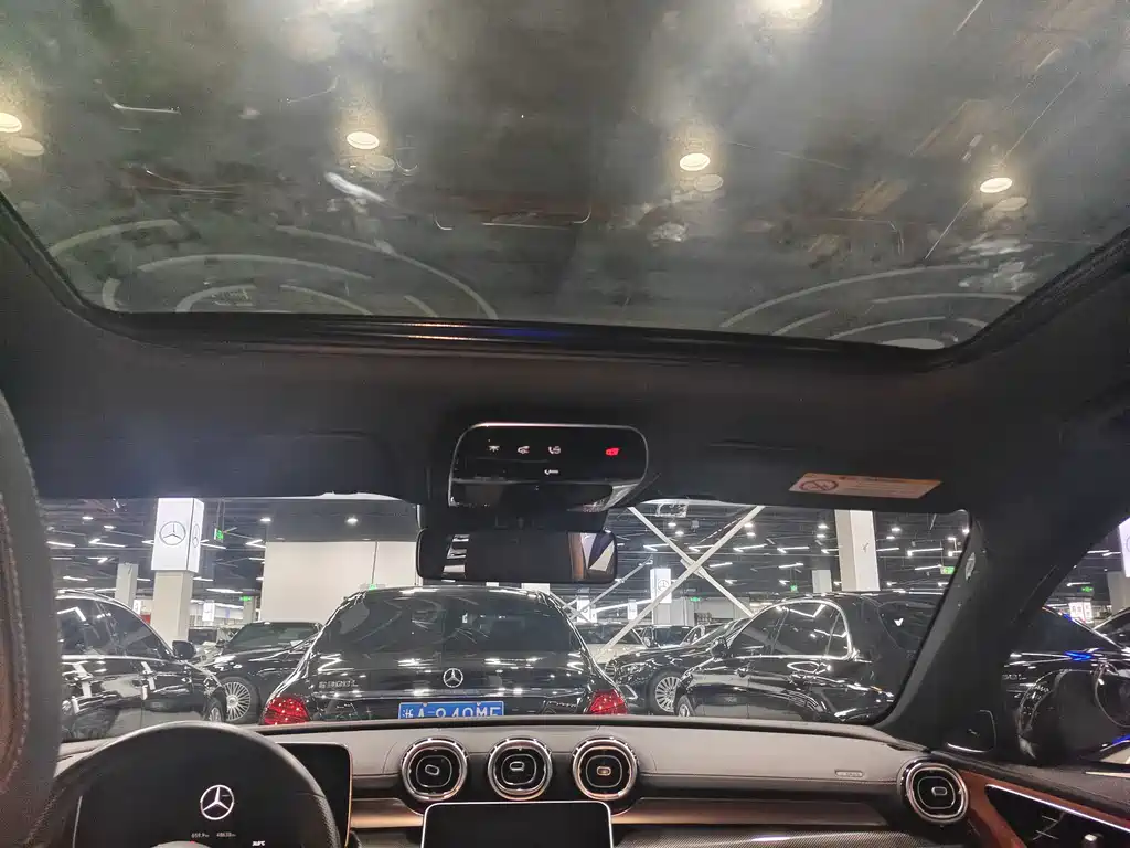 Mercedes-Benz C-Class — миниатюра 14