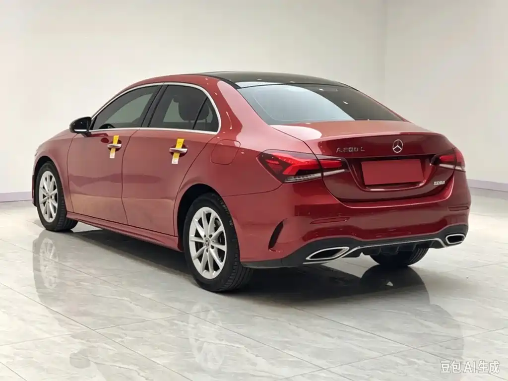 Mercedes-Benz A-Class — миниатюра 7