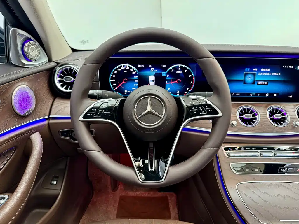 Mercedes-Benz E-Class — миниатюра 17