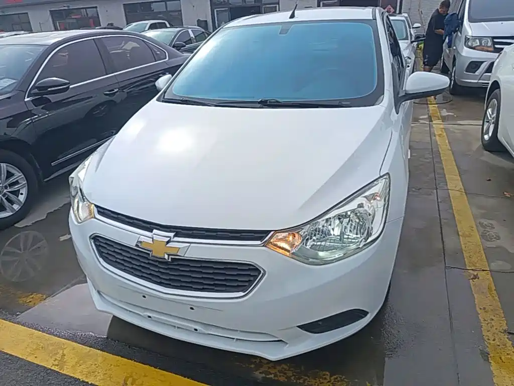 Chevrolet Sail — миниатюра 3