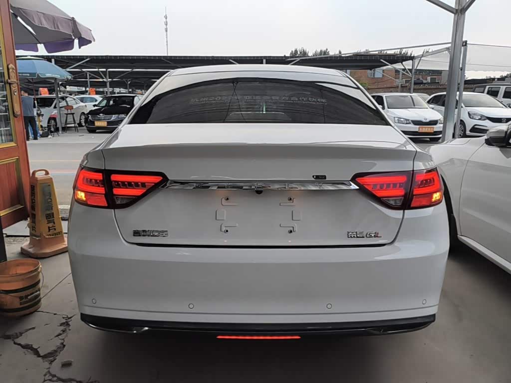 Nissan Sylphy 1.4 л 2021 г. Белый, пробег 42100 км