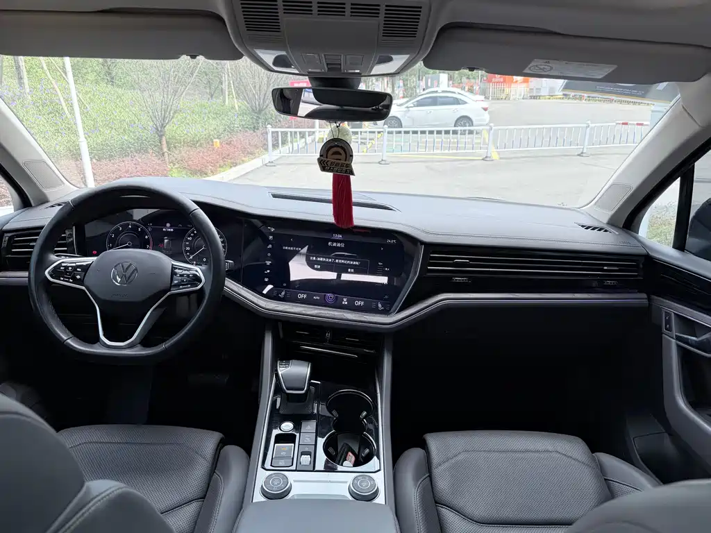 Volkswagen Touareg — миниатюра 7