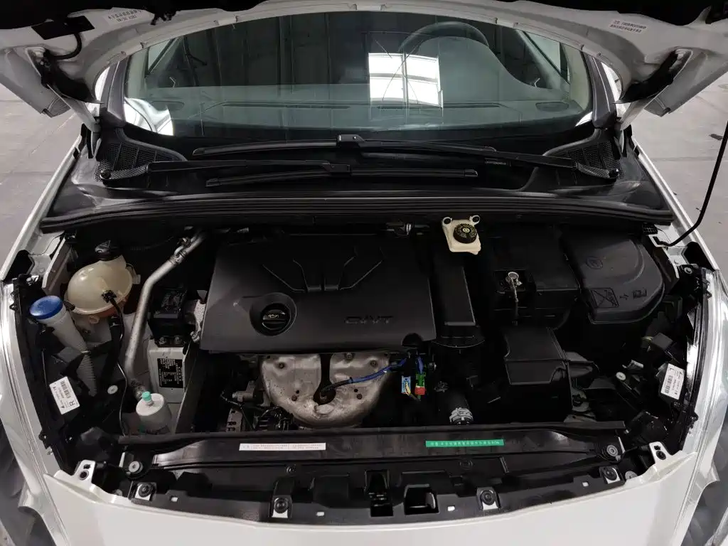 Peugeot 308 — миниатюра 6