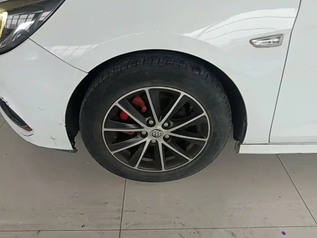 Buick Verano — миниатюра 23