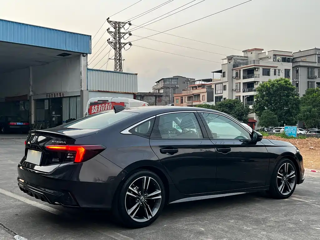 Honda Integra — миниатюра 7