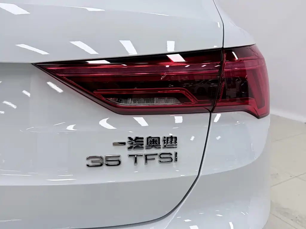Audi Q3 2022 35 TFSI Fashion